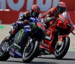 Fabio Quartararo vs Francesco Bagnaia.(foto: int)